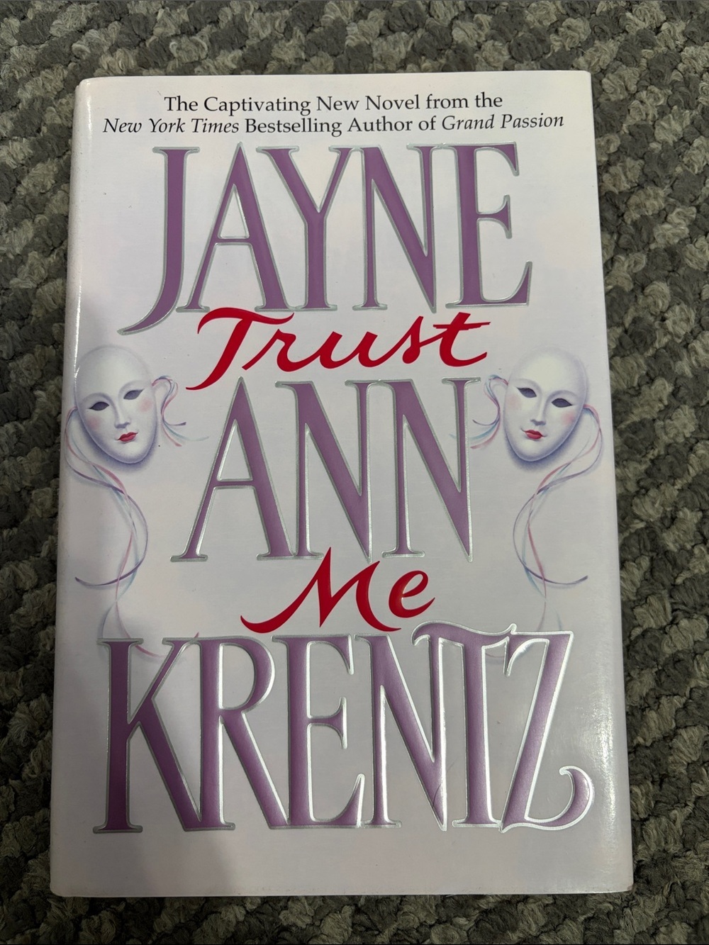 Jayne Ann Krentz - Trust Me (Hardcover)